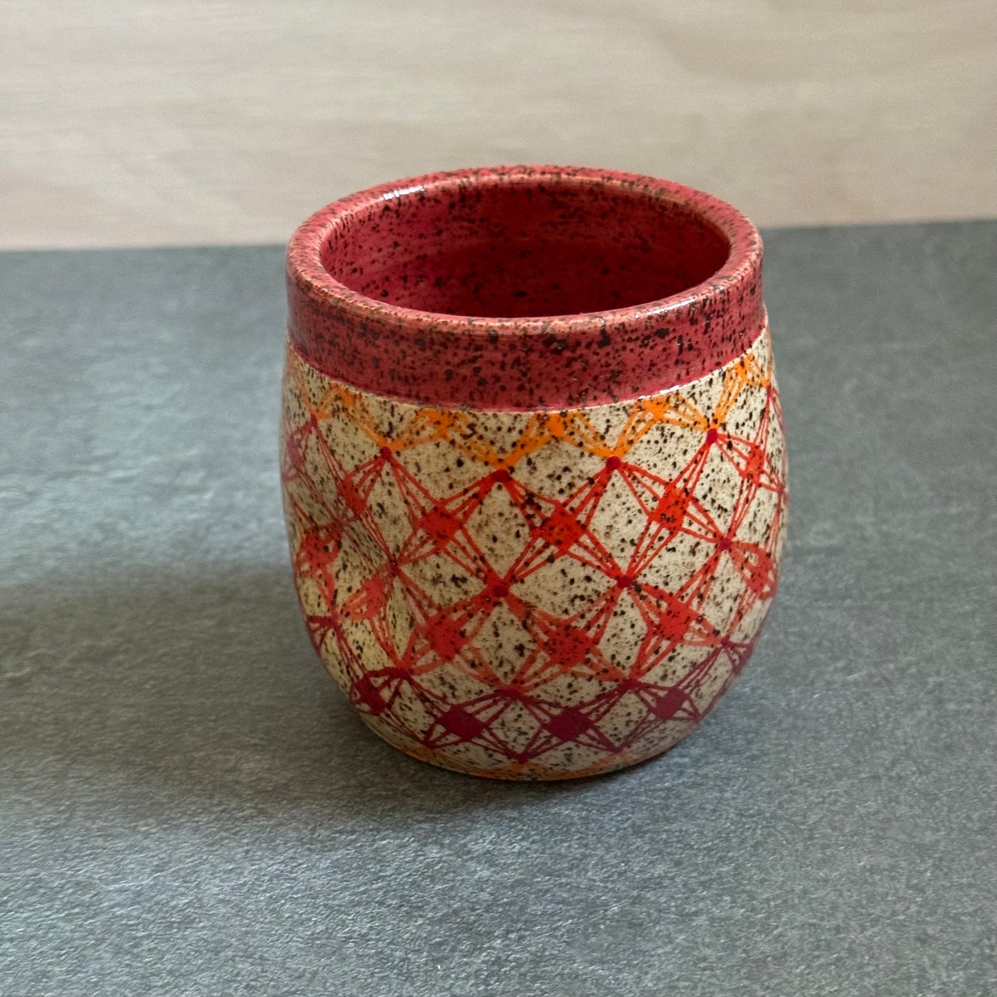 Ombre Orange-Red Tangled Cup