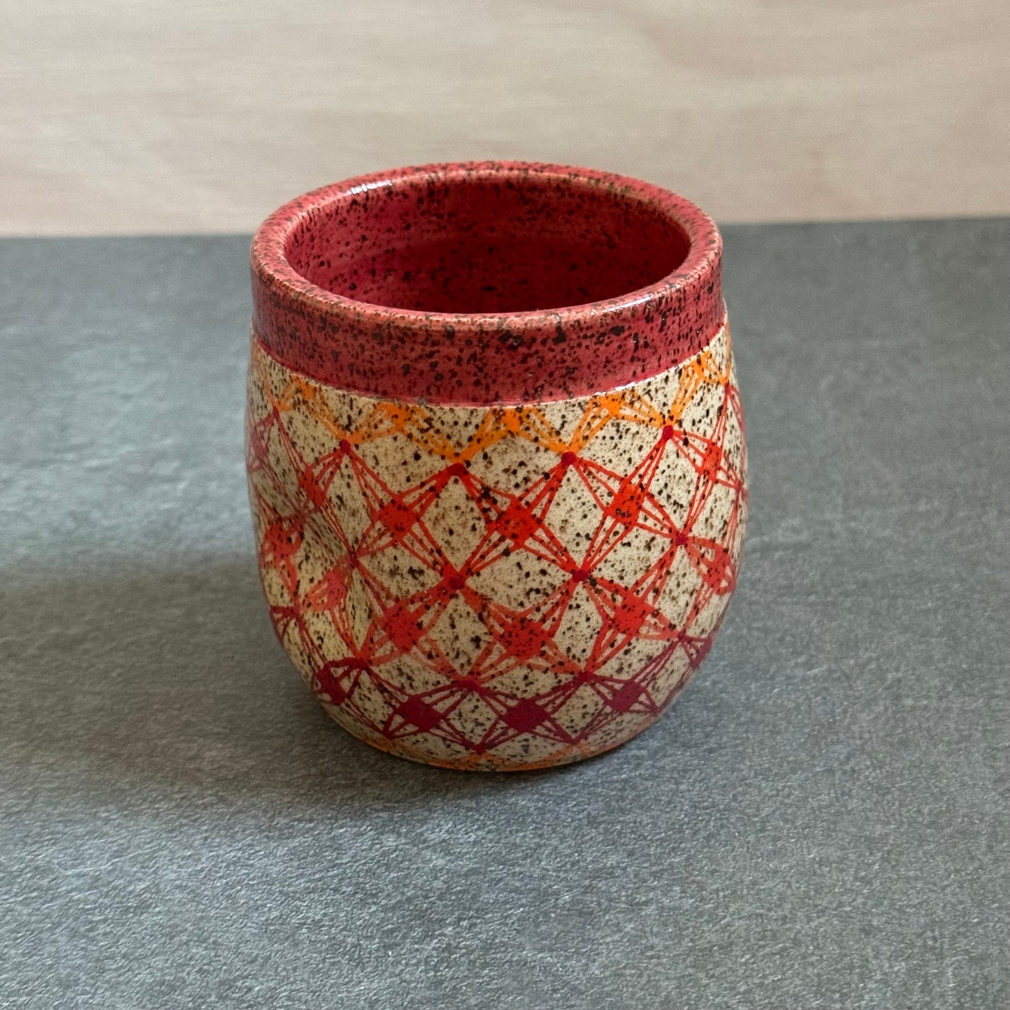 Ombre Orange-Red Tangled Cup