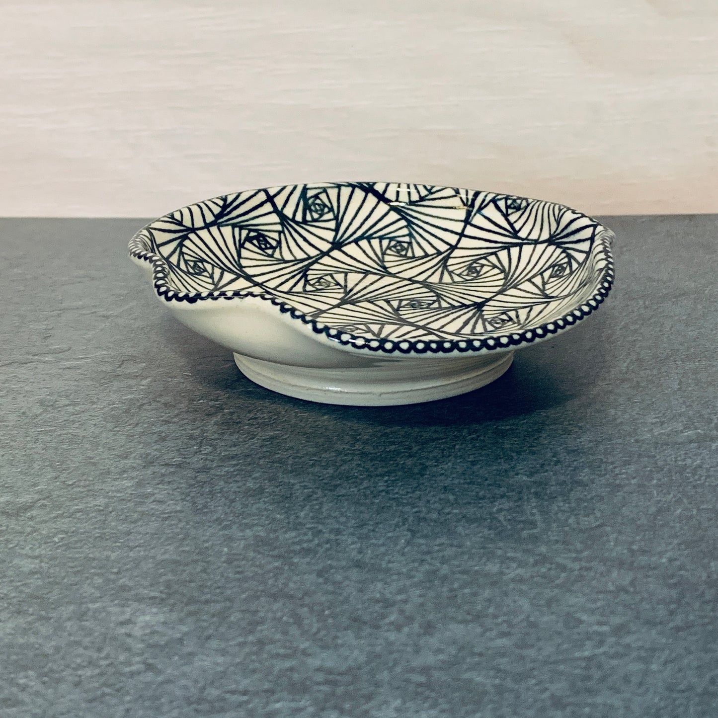Black Ginko Tangled Spoon Rest