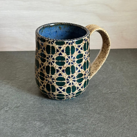 Mug with Dark Green Tangle